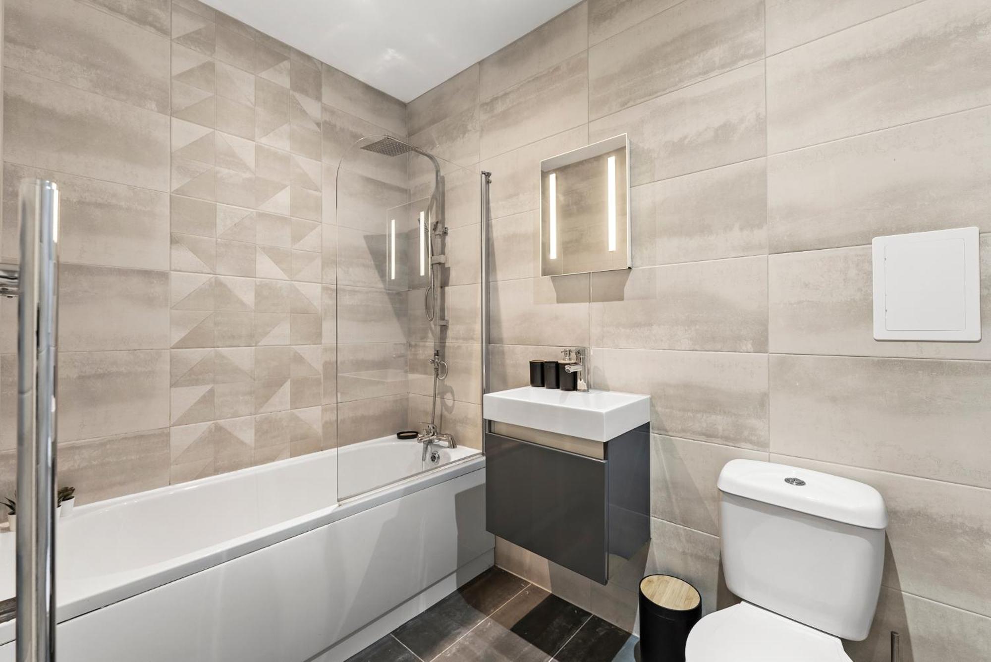 Appartement Comfortable 2-bedroom In *